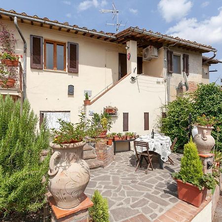 Awesome Home In Montefoscoli With Wifi Luaran gambar