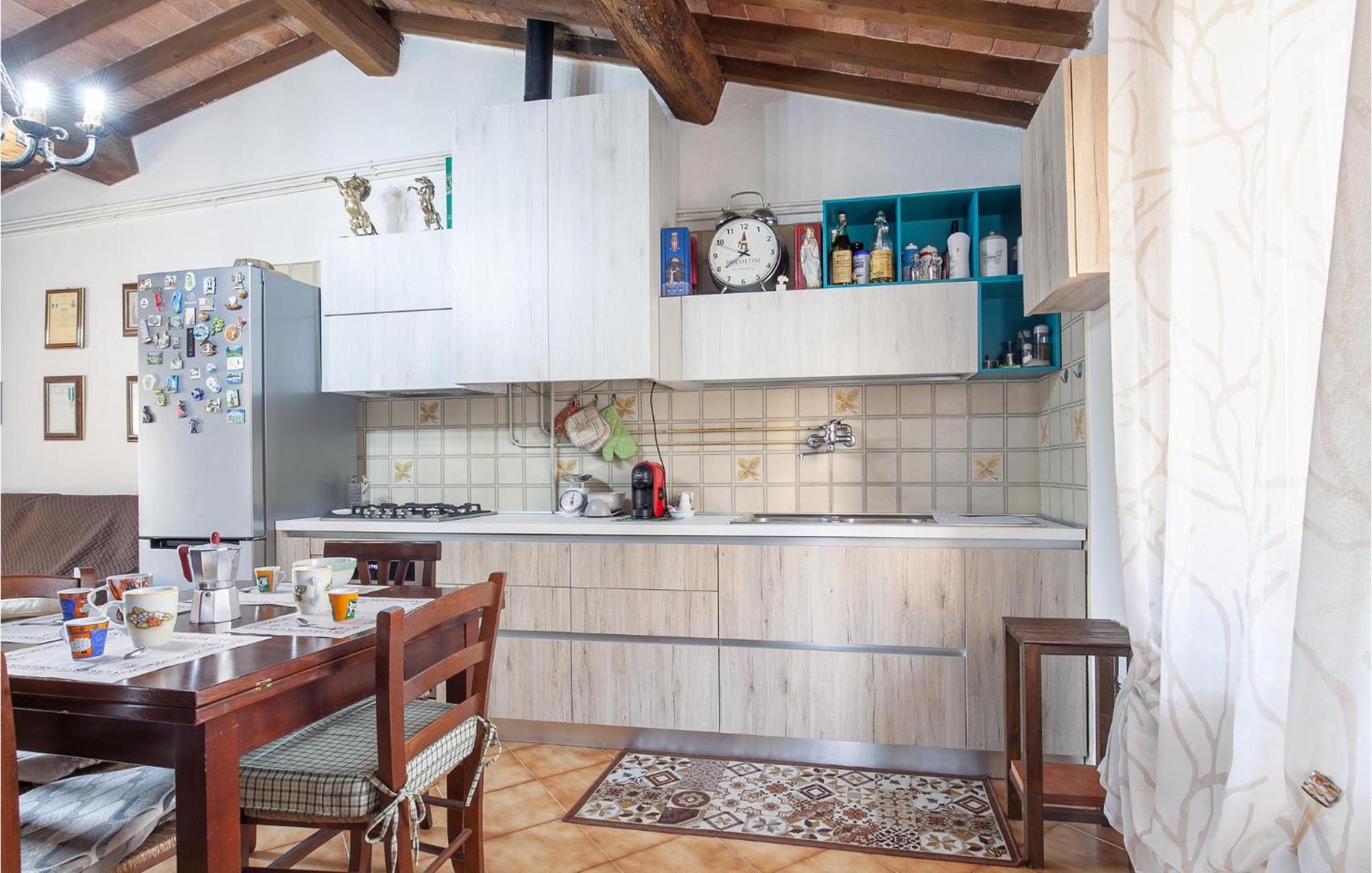 Awesome Home In Montefoscoli With Wifi Luaran gambar